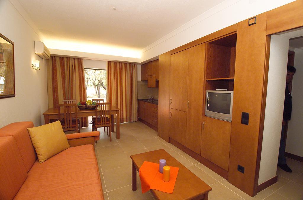 Apartamentos Alvaflor كوارتيرا المظهر الخارجي الصورة